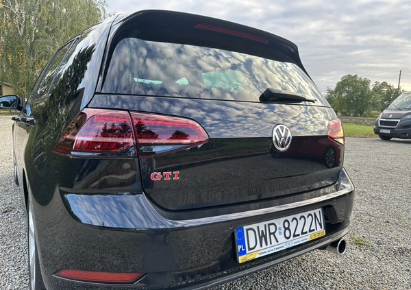 Volkswagen Golf cena 88800 przebieg: 92000, rok produkcji 2019 z Sobótka małe 562